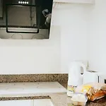 Modern Flat L Sleeps 4 L Free Wifi L Leisure L One Castle *