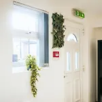 شقة Modern Flat L Sleeps 4 L Free Wifi L Leisure L One Castle *