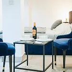 Modern Flat L Sleeps 4 L Free Wifi L Leisure L One Castle