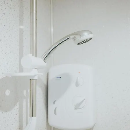 Modern Flat L Sleeps 4 L Free Wifi L Leisure L One Castle