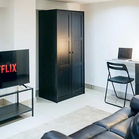 Modern Flat L Sleeps 4 L Free Wifi L Leisure L One Castle Διαμέρισμα Λιντς