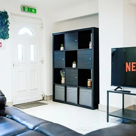 Διαμέρισμα Modern Flat L Sleeps 4 L Free Wifi L Leisure L One Castle