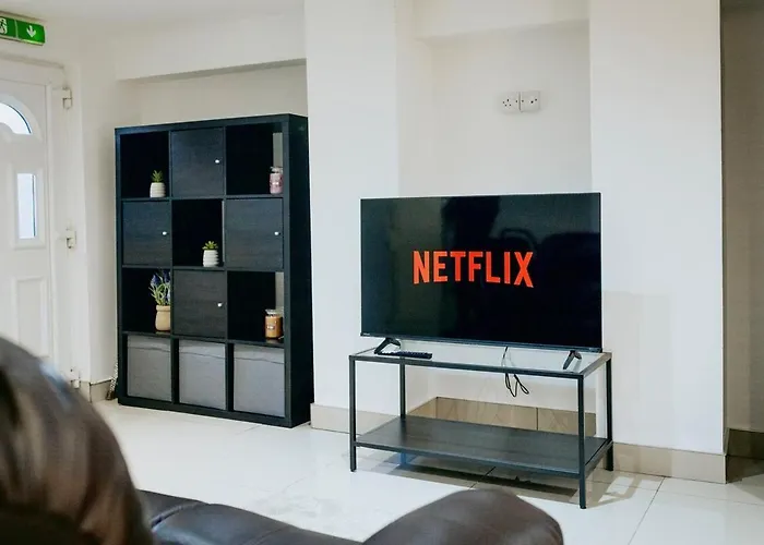 Modern Flat L Sleeps 4 L Free Wifi L Leisure L One Castle